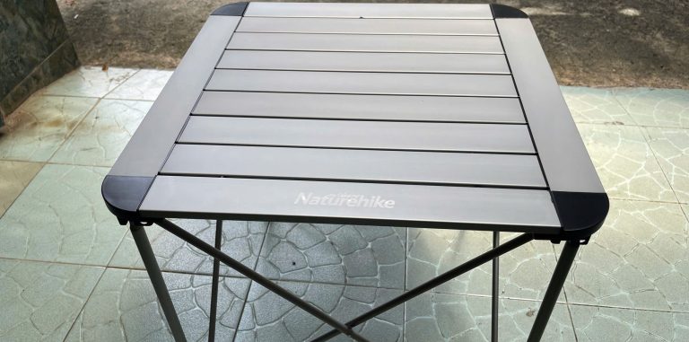 thuê bàn cắm trại gấp gọn